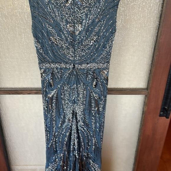 Mac Duggal beaded Cap sleeve gown size 12. NEW $598 sold out - Picture 14 of 17